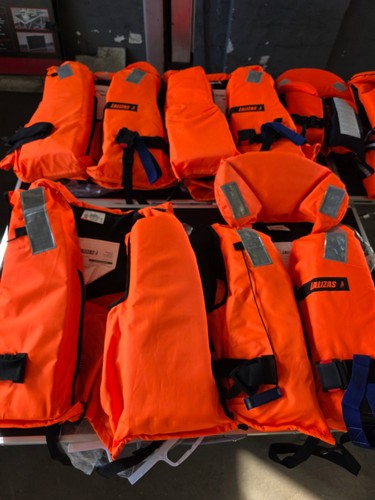 Schwimmwesten stück - 3,